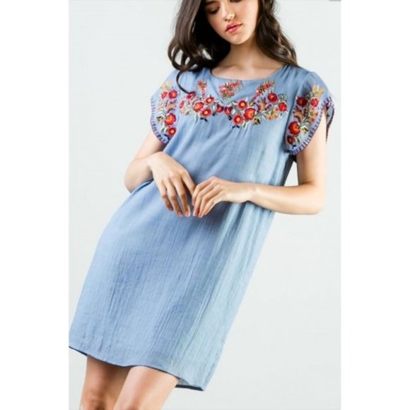 THML Dresses & Skirts - THML Embroidered Shift Dress